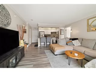 Photo #6: 8611001 Listing