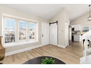 Photo #5: 8613921 Listing