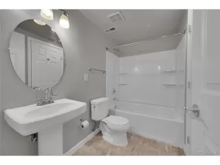 Photo #6: 8616662 Listing