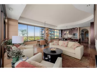 Photo #5: 8616990 Listing