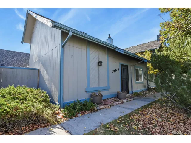 MLS: 8617249 Condo For Sale