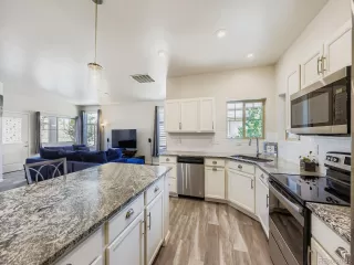 Photo #6: 8618864 Listing 