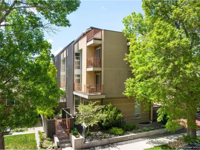 MLS: 8620258 Condo For Sale