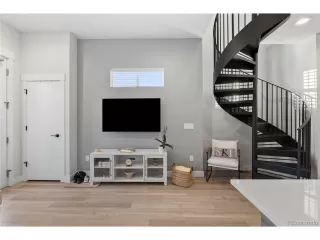 Photo #2: 8627519 Listing