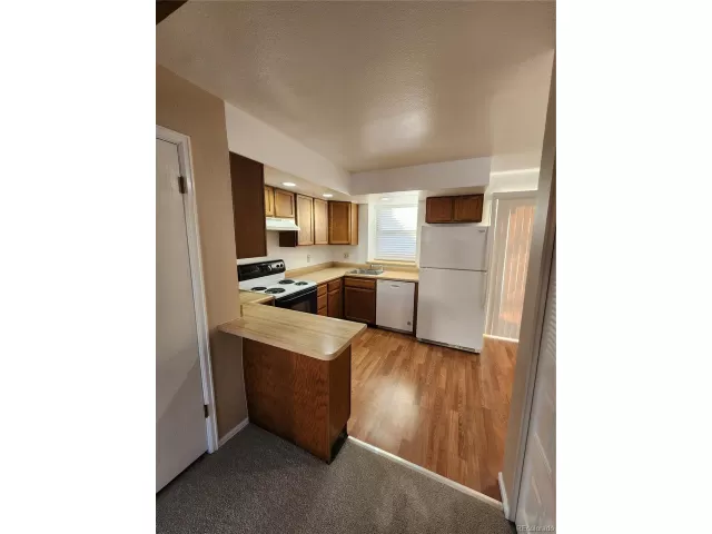 MLS: 8628316 Condo For Sale