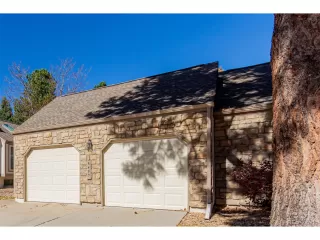 Photo #5: 8634372 Listing