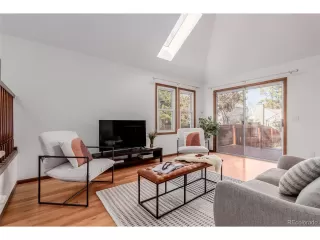 Photo #6: 8634372 Listing