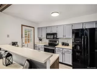 Photo #3: 8642101 Listing