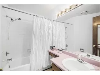 Photo #6: 8642101 Listing