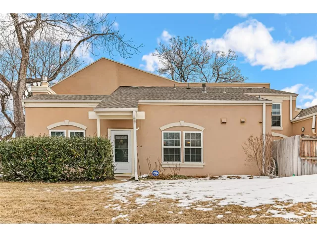 MLS: 8646246 Condo For Sale