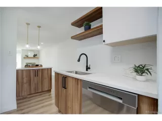 Photo #6: 8651035 Listing