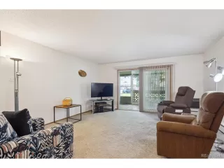 Photo #2: 8653757 Listing