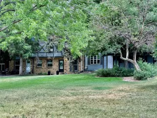 Photo #3: 8654011 Listing