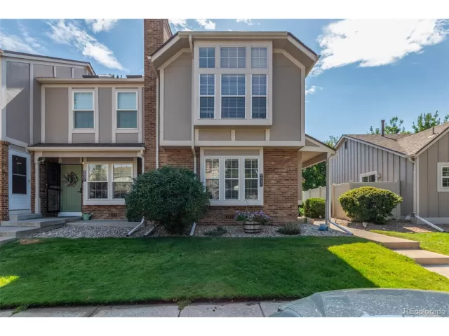 MLS: 8658646 Condo For Sale