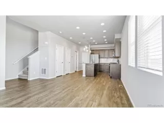 Photo #4: 8659726 Listing 