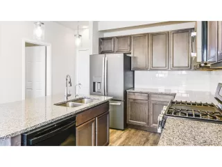 Photo #6: 8659726 Listing 