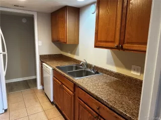 Photo #2: 8662005 Listing 