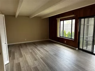 Photo #5: 8662005 Listing 