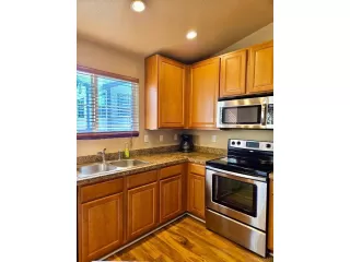 Photo #3: 8668117 Listing