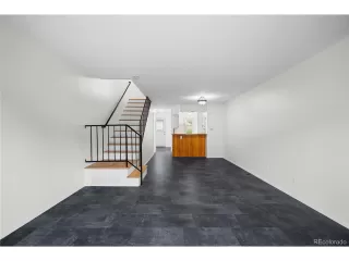 Photo #5: 8668135 Listing 