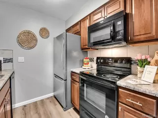 Photo #5: 8668889 Listing