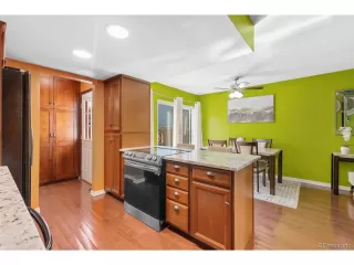 Photo #5: 8672861 Listing