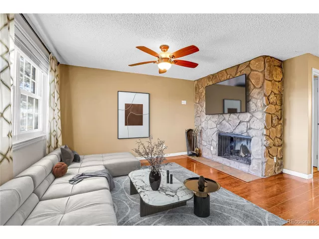 MLS: 8677017 Condo For Sale