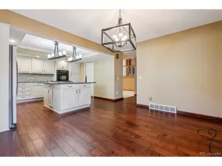 Photo #5: 8677722 Listing