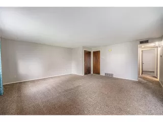 Photo #2: 8679420 Listing