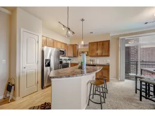 Photo #6: 8684422 Listing