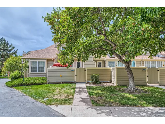 MLS: 8685923 Condo For Sale