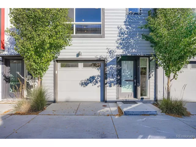 MLS: 8688534 Condo For Sale