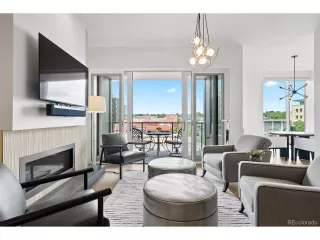 Photo #3: 8689367 Listing