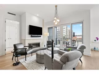 Photo #6: 8689367 Listing