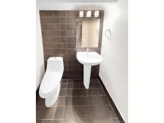 Photo #4: 8689427 Listing