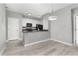 Photo #5: 8692141 Listing