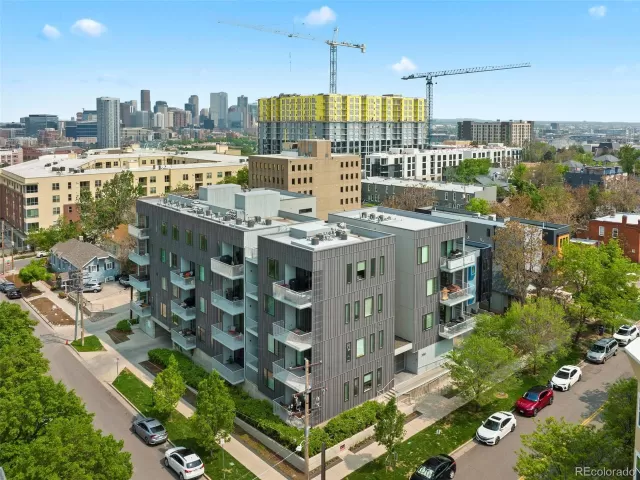 MLS: 8692527 Condo For Sale