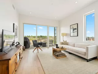 Photo #5: 8692527 Listing