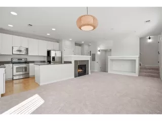 Photo #5: 8694431 Listing