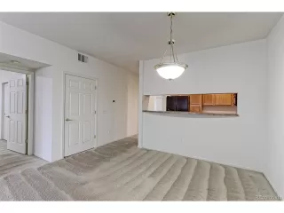 Photo #6: 8695057 Listing