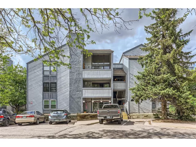 MLS: 8695984 Condo For Sale