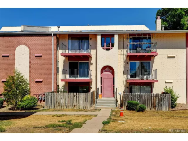 MLS: 8696342 Condo For Sale