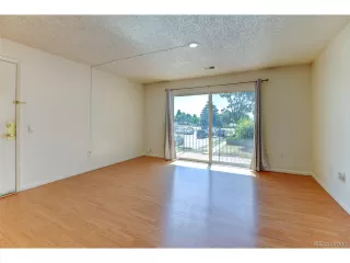 Photo #6: 8696342 Listing 