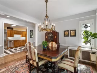 Photo #5: 8697048 Listing