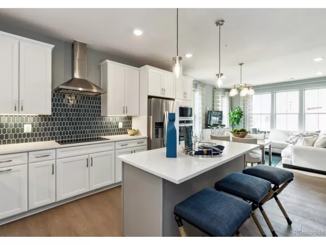 MLS: 8697132 Condo For Sale