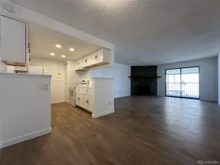 Photo #4: 8700400 Listing 