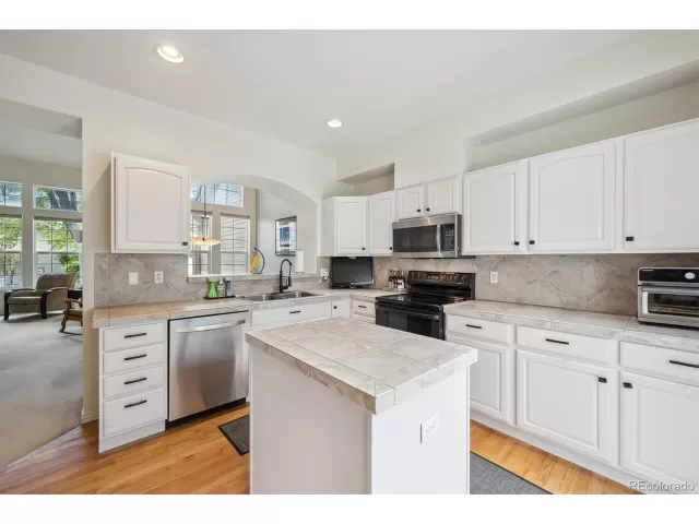 MLS: 8700498 Condo For Sale