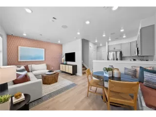 Photo #6: 8702193 Listing