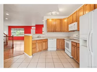 Photo #5: 8702680 Listing