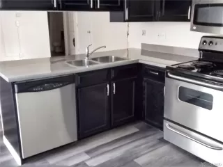 Photo #5: 8703184 Listing